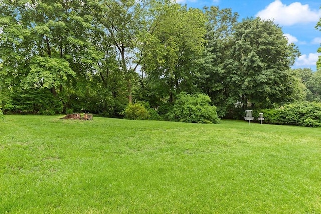 965 Greenville Ave, Smithfield, RI 02828 - view of grassy yard