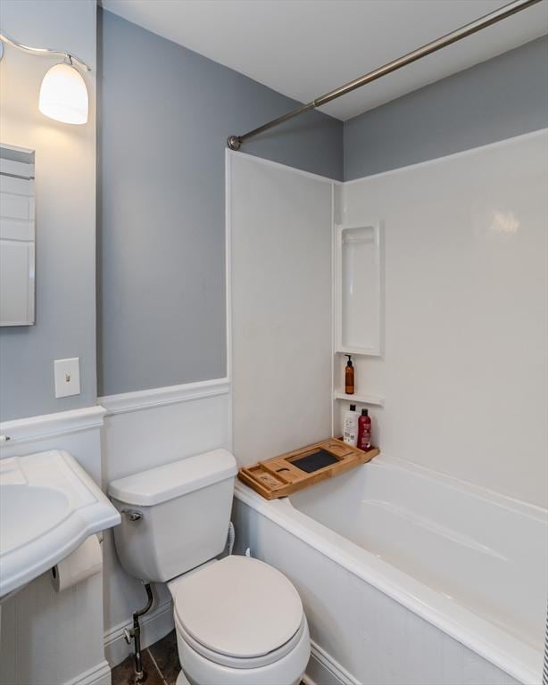 15 Ryan Rd, Northampton, MA 01062 - bathroom featuring toilet and shower / bath combination