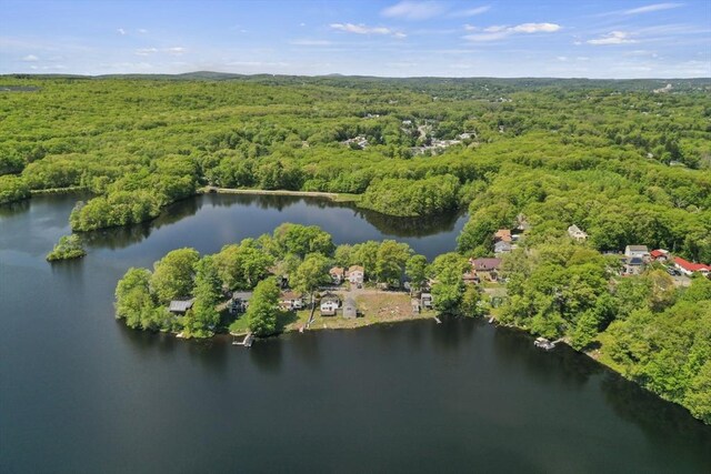 31 Bylund Ave, Auburn, MA 01501
