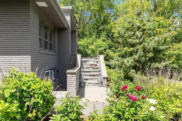 166 Quinapoxet Ln, Worcester, MA 01606 - view of entrance to property