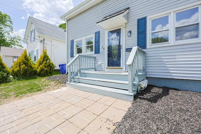 28 Custer St, Rockland, MA 02370 - view of property entrance