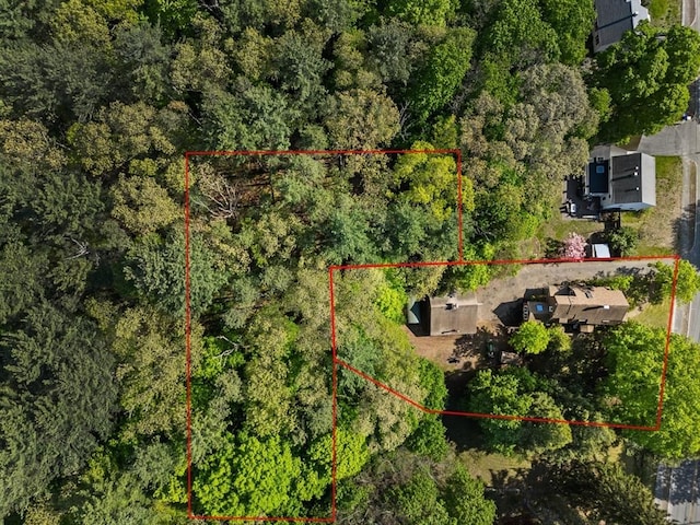 676 Salem St, Groveland, MA 01834 - aerial view of property's location featuring property parcel outlined and a forest
