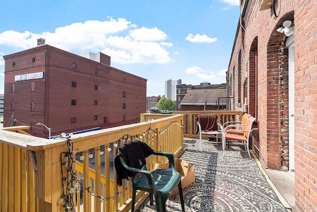 104 Pleasant St, Worcester, MA 01609 - view of balcony