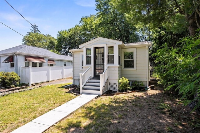 19 Arlington Rd, Dedham, MA 02026 - view of bungalow-style home