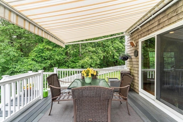 14 Cushman Lndg, Plympton, MA 02367 - deck with outdoor dining area