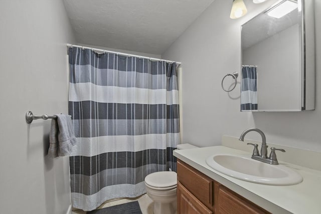125 Chapin Rd Unit 3F, Hudson, MA 01749 - bathroom featuring vanity, toilet, and a shower with curtain
