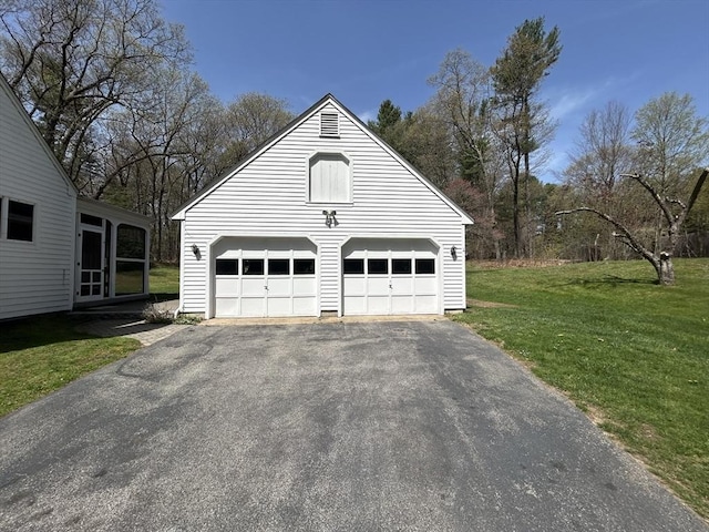 view of detached garage