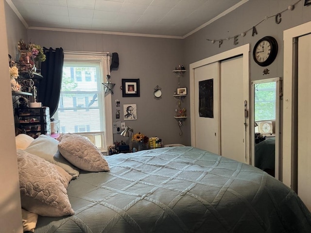 348 Fairmount St, Fitchburg, MA 01420 - bedroom featuring ornamental molding and a closet