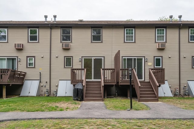 20 Washington St Unit 15, Easton, MA 02356 - back of house with a deck