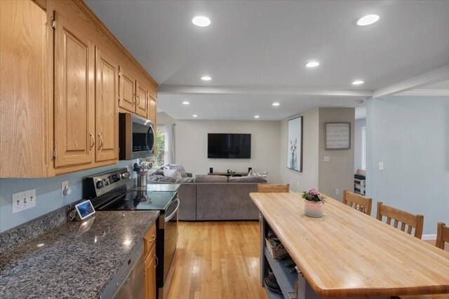 12 Cranberry Meadow Rd, Norfolk, MA 02056