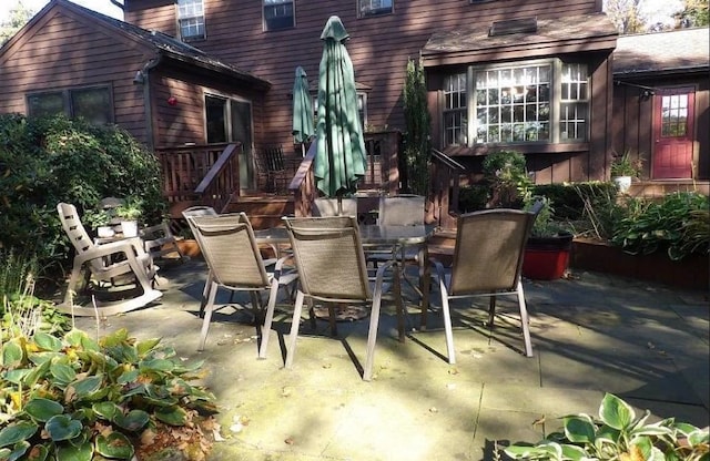 view of patio / terrace with outdoor dining area