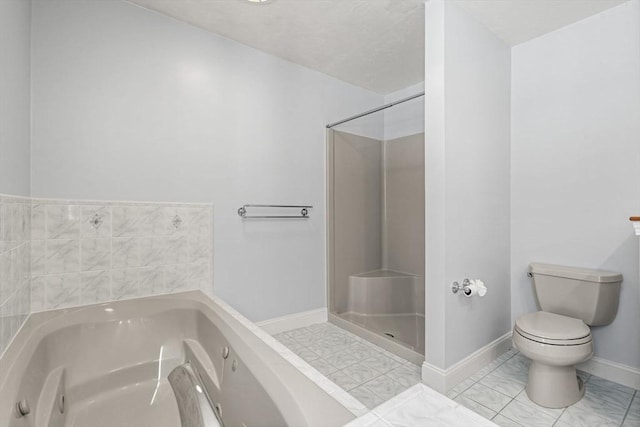 full bath featuring a tub with jets, a stall shower, toilet, and baseboards