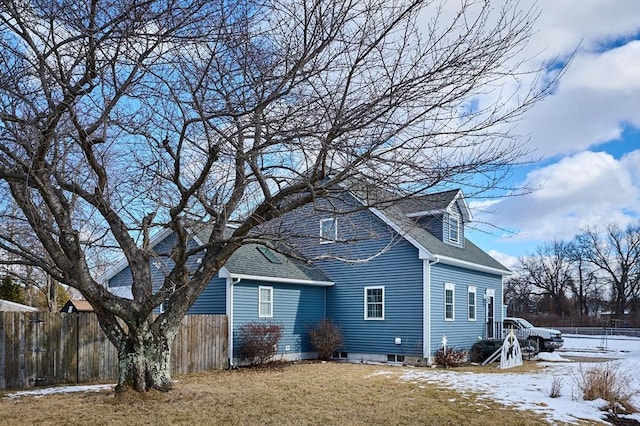 exterior space with a yard