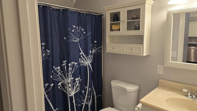 56 Edgeworth St Unit 14, Worcester, MA 01605 - full bath with vanity and a shower with shower curtain