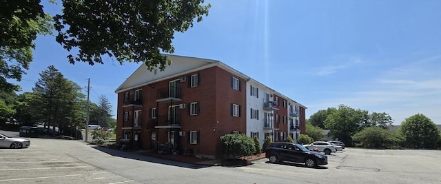 56 Edgeworth St Unit 14, Worcester, MA 01605 - view of property featuring uncovered parking