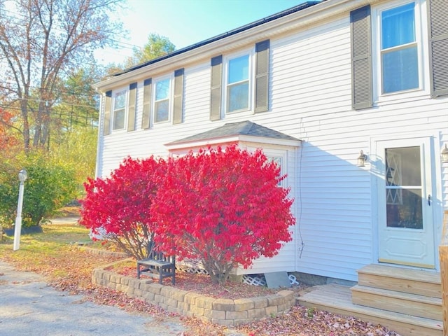 23 Westboro Rd, Upton, MA 01568 - view of home's exterior with entry steps