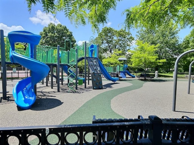 5257 Washington St Unit 5257, Boston, MA 02132 - view of communal playground