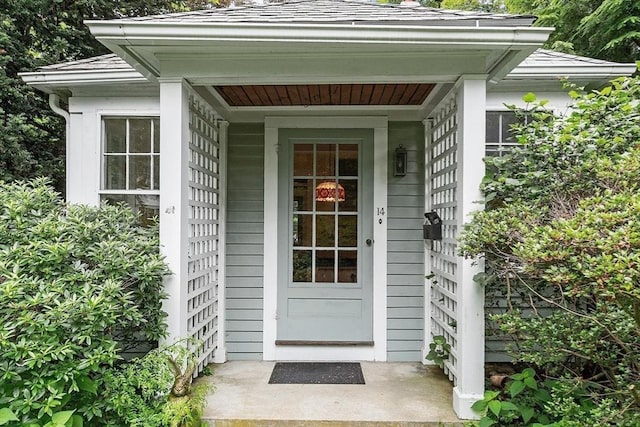 14 Upland Rd, Andover, MA 01810 - entrance to property