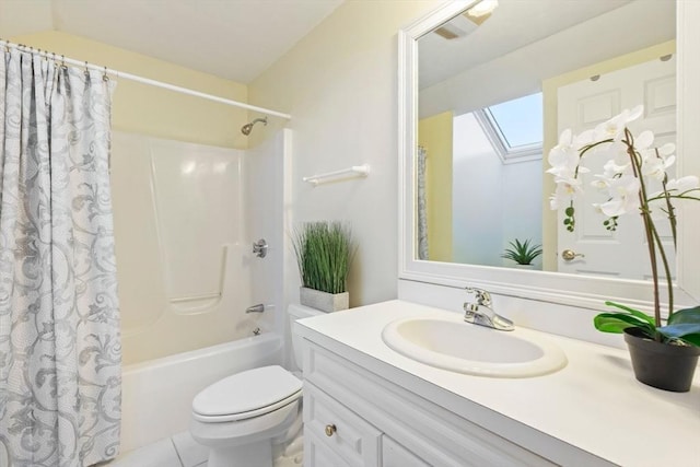 74 Hidden Bay Dr Unit 74, Dartmouth, MA 02748 - bathroom featuring a skylight, vanity, and shower / bath combo
