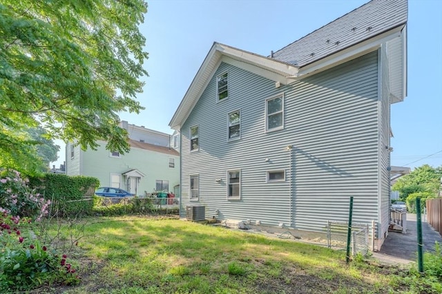 36 3rd St, Lowell, MA 01850 - back of property