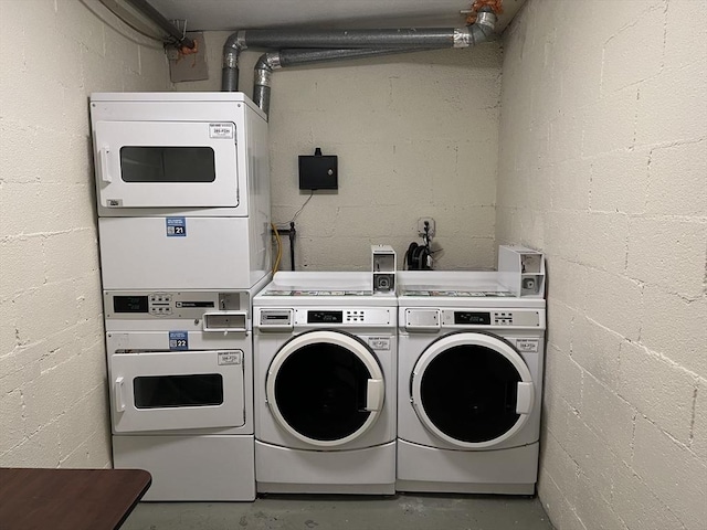 77 Nicholas Rd Unit I, Framingham, MA 01701 - shared laundry room with estacked washer and dryer and washer and clothes dryer
