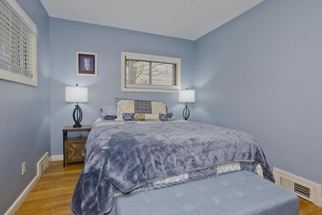 115 Carnavon Cir, Springfield, MA 01109 - bedroom featuring wood finished floors and baseboards
