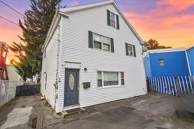 18 Cedar Ct, Lowell, MA 01852 - view of front facade