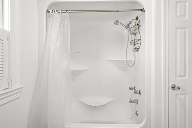 206 Pleasant St, North Andover, MA 01845 - full bathroom with shower / tub combo