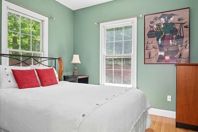 15 Keyes House Rd, Shrewsbury, MA 01545 - bedroom with wood finished floors and baseboards