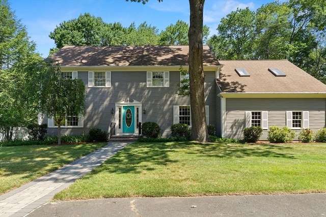 1 Burnham Ln, Danvers, MA 01923 - colonial house with a front yard