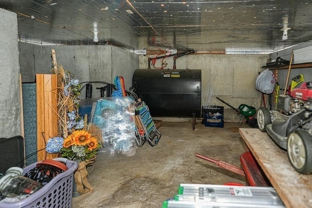 113 Edgehill Rd Unit 113, Norwood, MA 02062 - basement featuring oil tank