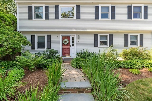 31 Orchard Rd, Hamilton, MA 01982 - view of colonial home