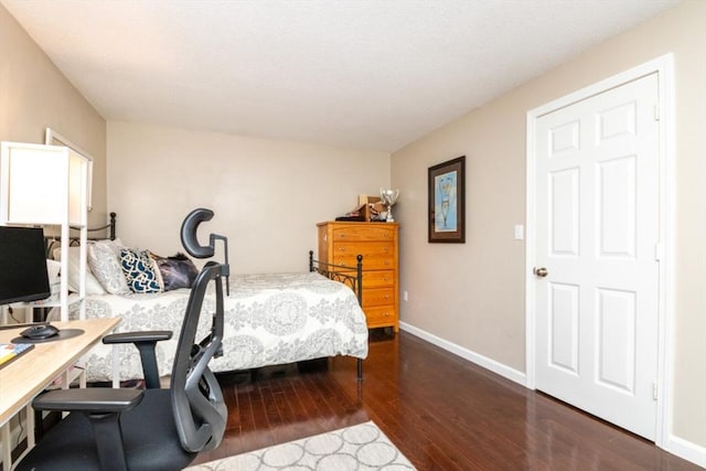 3 Beals Cv Unit F, Hingham, MA 02043 - bedroom featuring wood-type flooring and baseboards