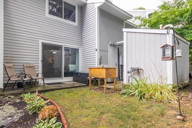 3 Beals Cv Unit F, Hingham, MA 02043 - back of property with a lawn
