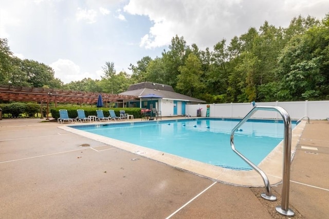 3 Beals Cv Unit F, Hingham, MA 02043 - community pool with a patio area