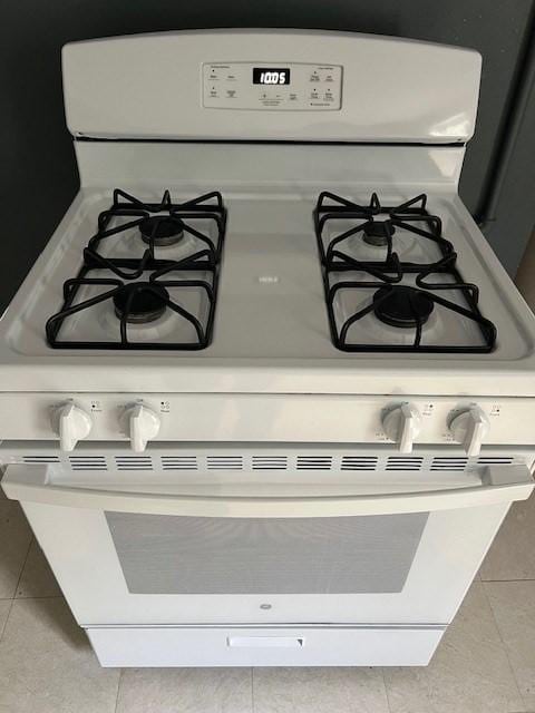 14 Felton St, Fitchburg, MA 01420 - kitchen view of white gas range oven