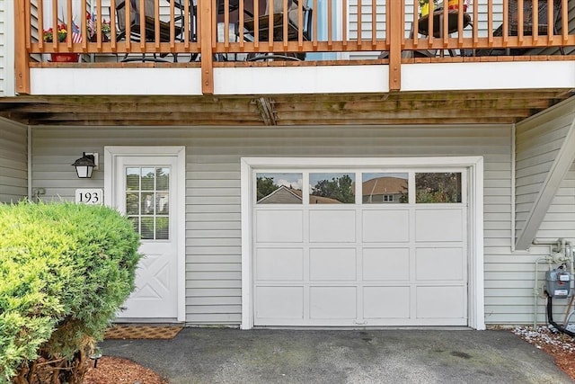 193 Patrick Rd Unit 193, Tewksbury, MA 01876 - garage featuring asphalt driveway