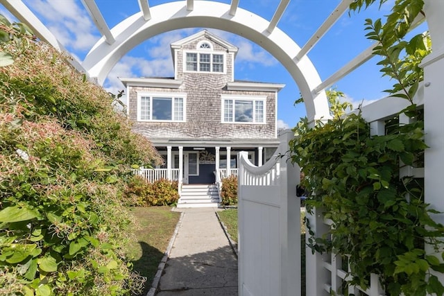 view of front facade featuring covered porch