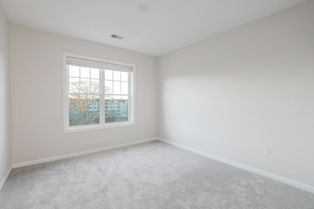 unfurnished room with carpet