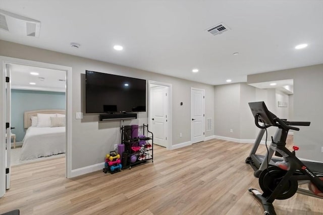 21 Bailey Pond Ln Unit 21, Amesbury, MA 01913 - workout area featuring light wood-type flooring, recessed lighting, and baseboards
