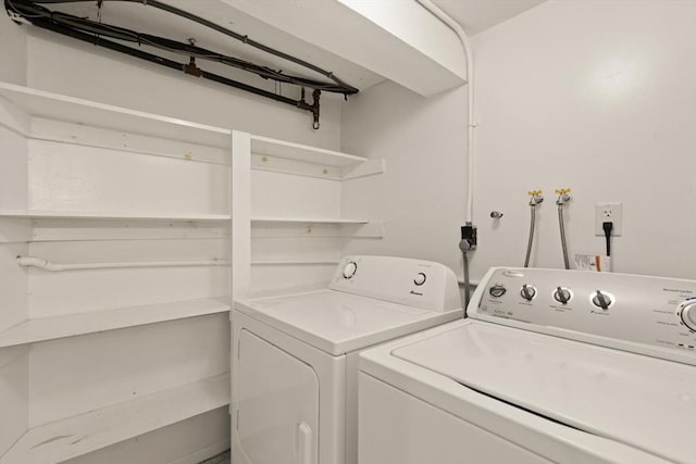 246 Farrwood Dr Unit 246, Haverhill, MA 01835 - laundry area with washer and dryer