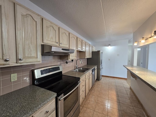 17 Skyline Dr Unit 3, Braintree, MA 02184 - kitchen featuring stainless steel appliances, under cabinet range hood, tasteful backsplash, a textured ceiling, and light brown cabinets