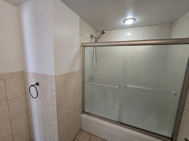 17 Skyline Dr Unit 3, Braintree, MA 02184 - full bathroom with tile walls