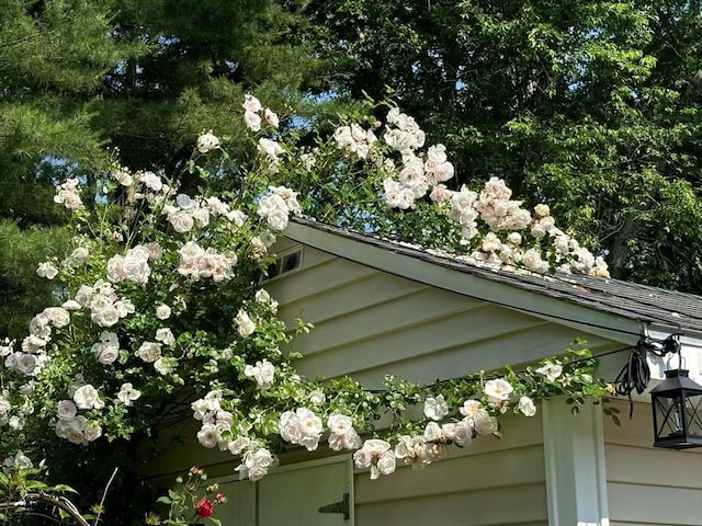 view of exterior details