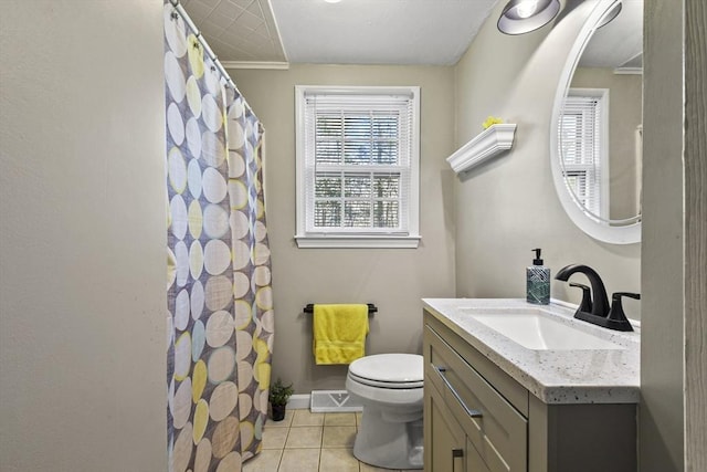 full bath with curtained shower, toilet, vanity, baseboards, and tile patterned floors