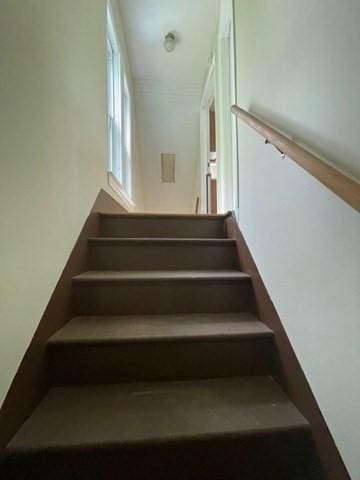 268-270 Providence Rd, Grafton, MA 01560 - view of staircase