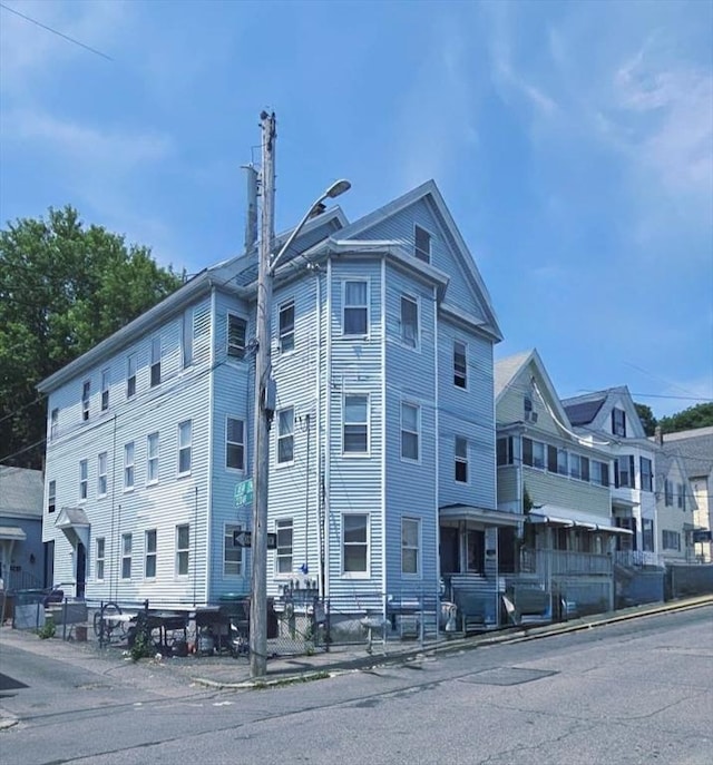 43 Cedar St, Lowell, MA 01852 - view of property