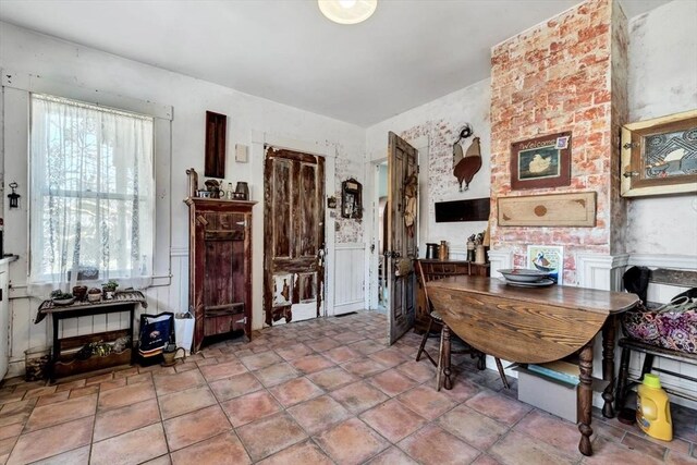 2241 Main St, Brewster, MA 02631 - view of dining area