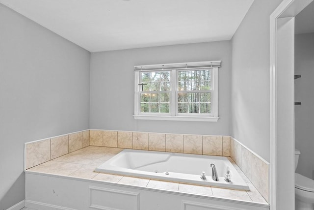 7 Hemlock, Kingston, MA 02364 - full bath with a whirlpool tub and toilet