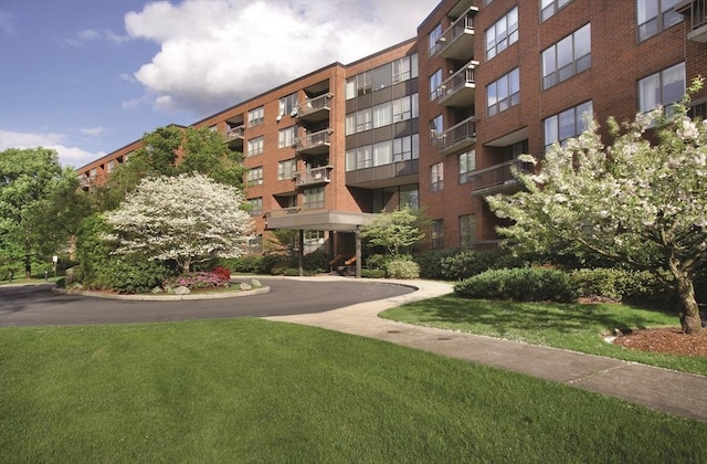 210 Nahanton St Unit 504, Newton, MA 02459 - view of apartment building / complex